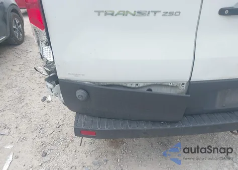 2019 Ford Transit-250 z USA, uszkodzony, nr VIN 1FTYR2XM6KKB14847